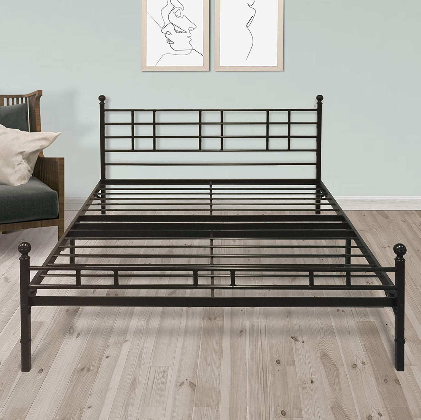 8 Best Bed Frames For Heavy Person (Winter 2024) – Reviews & Guide